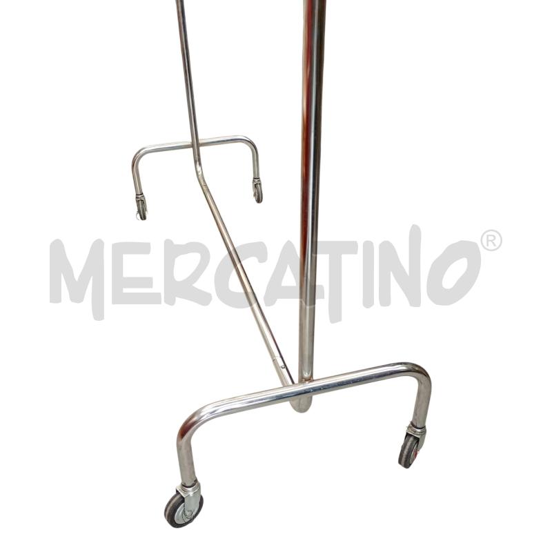 STAND ABBIGLIAMENTO DOPPIO  | Mercatino dell'Usato Moncalieri bengasi 2