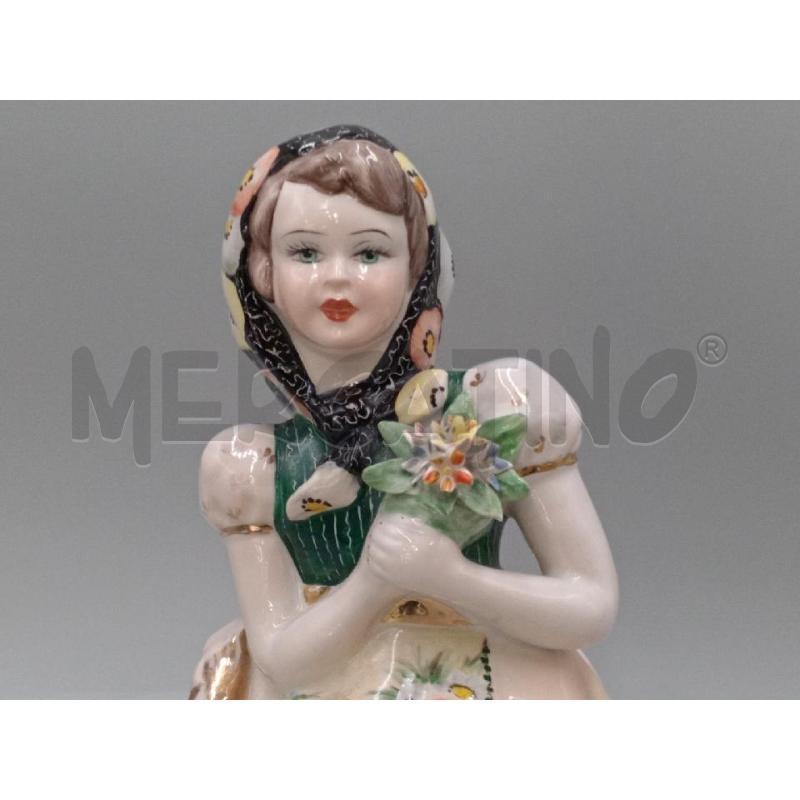 STATUA CERAMICA DAMA CON BOUQUET FIORI M ITALY CM 28 | Mercatino dell'Usato Moncalieri bengasi 2