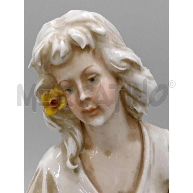 STATUA CERAMICA GINO PEZZATO CM 29 DAMA CON FIORI | Mercatino dell'Usato Moncalieri bengasi 4