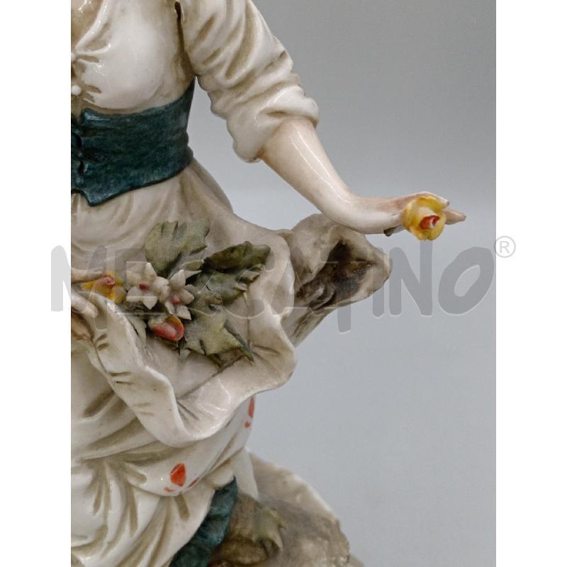 STATUA CERAMICA GINO PEZZATO CM 29 DAMA CON FIORI | Mercatino dell'Usato Moncalieri bengasi 5