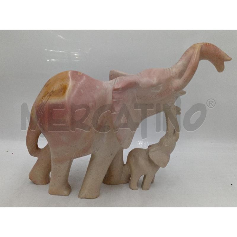 STATUA ELEFANTE CON PICCOLINOI ONICE | Mercatino dell'Usato Moncalieri bengasi 1
