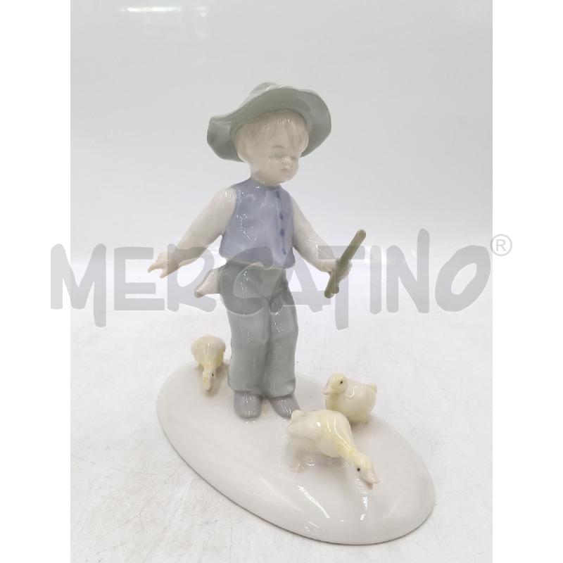 STATUA PORCELLANA BAMBINO ROYAL C/SCATOLA | Mercatino dell'Usato Moncalieri bengasi 3