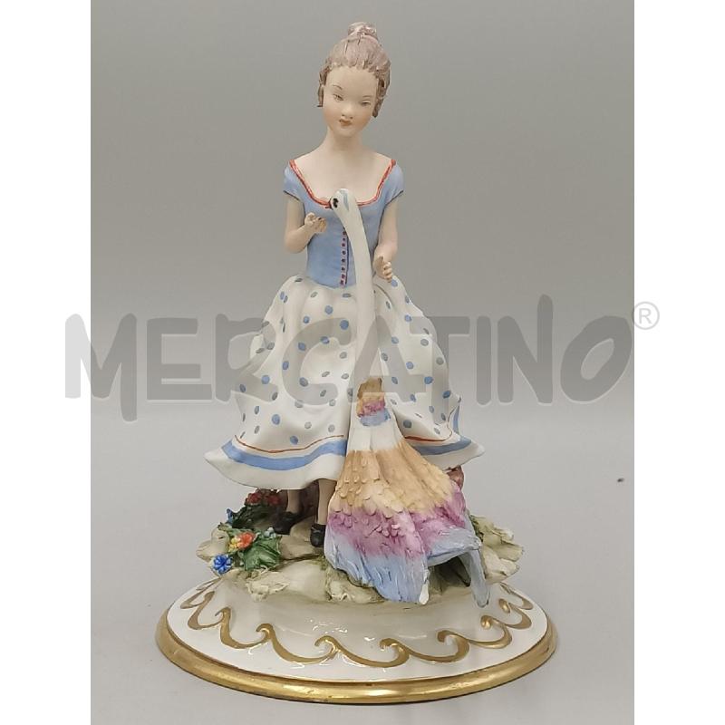 STATUA PORCELLANA CAPODIMONTE BAMBINA C/OCA E FIORELLINI  | Mercatino dell'Usato Moncalieri bengasi 1