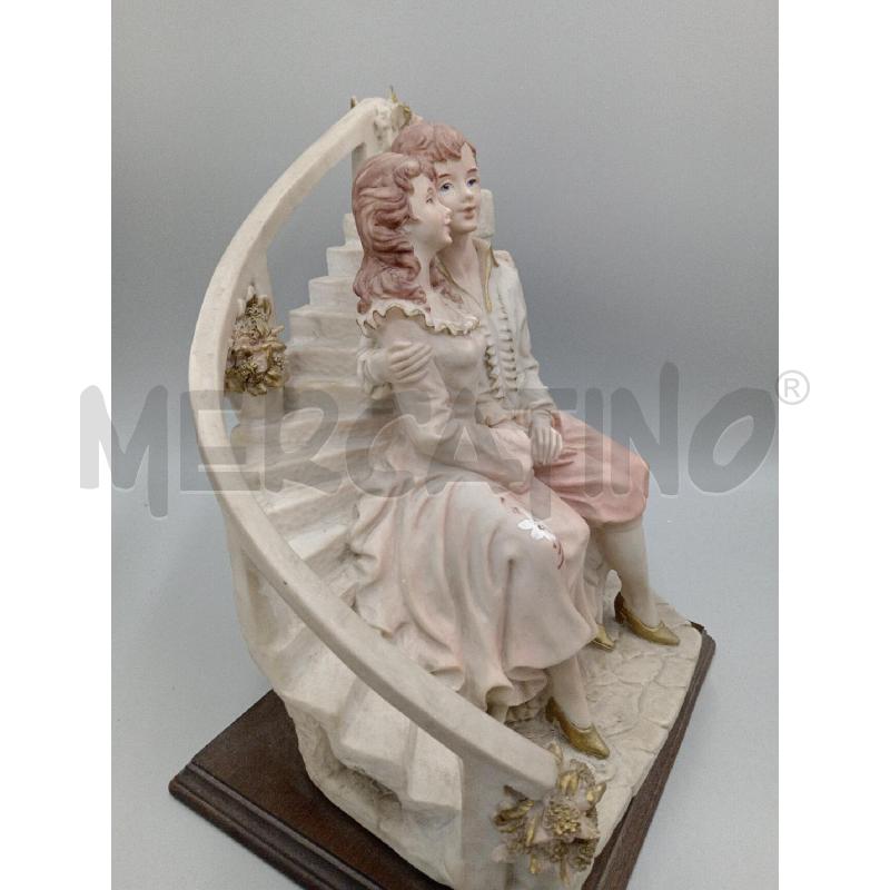STATUA RESINA BOMBONIERA INNMAORATI DA COMÒ BASETTA LEGNO  | Mercatino dell'Usato Moncalieri bengasi 2