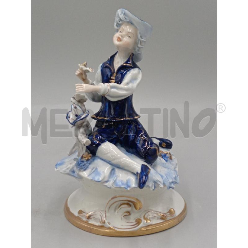 STATUETTA CERAMICA CAPODIMONTE BAMBINELLO C/FARFALLE C/ALI SBECCATE  | Mercatino dell'Usato Moncalieri bengasi 1