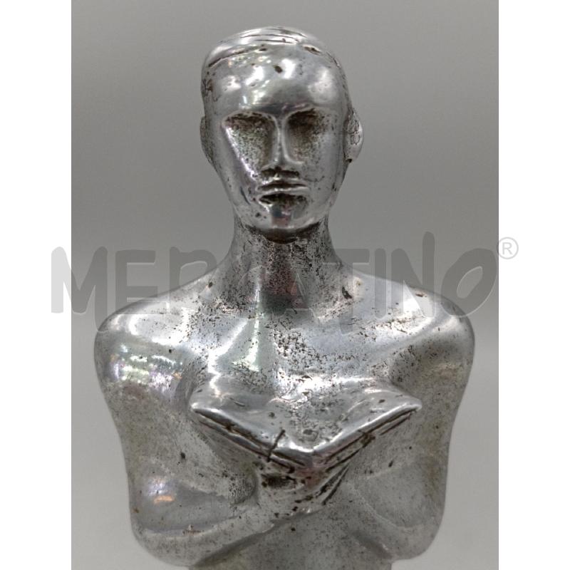 STATUETTA METALLO ALLUMINIO PERSONAGGIO C/LIBRO  | Mercatino dell'Usato Moncalieri bengasi 4
