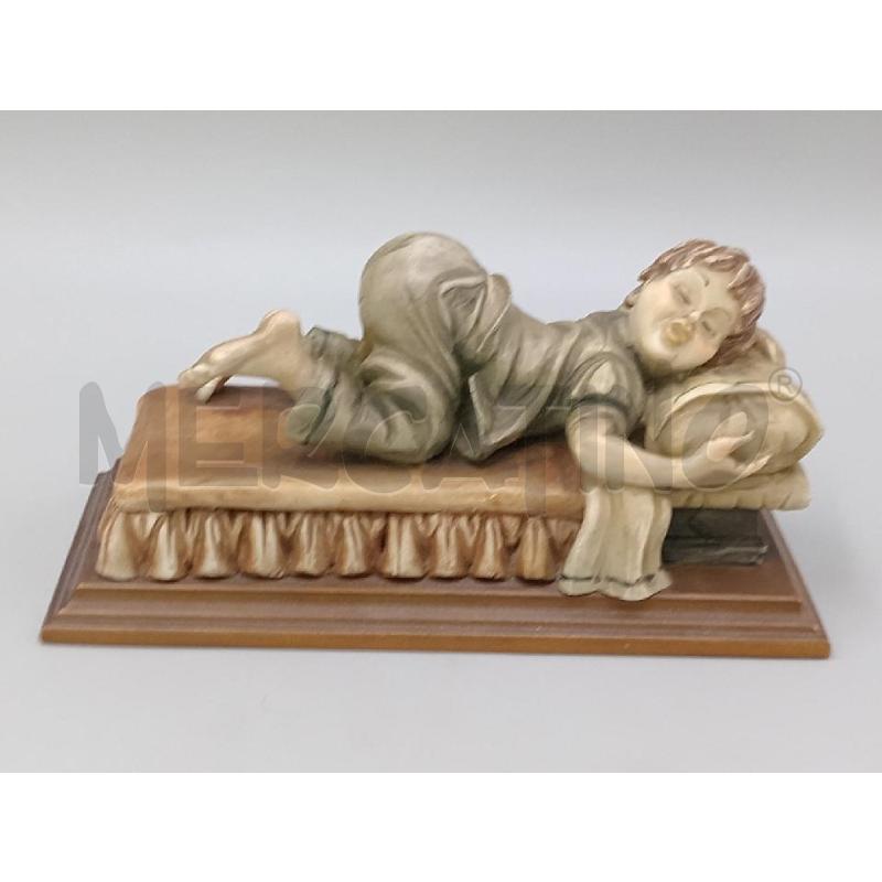 STATUETTA RESINA BAMBINO DORMIENTE C/BASETTA LEGNO  | Mercatino dell'Usato Moncalieri bengasi 1