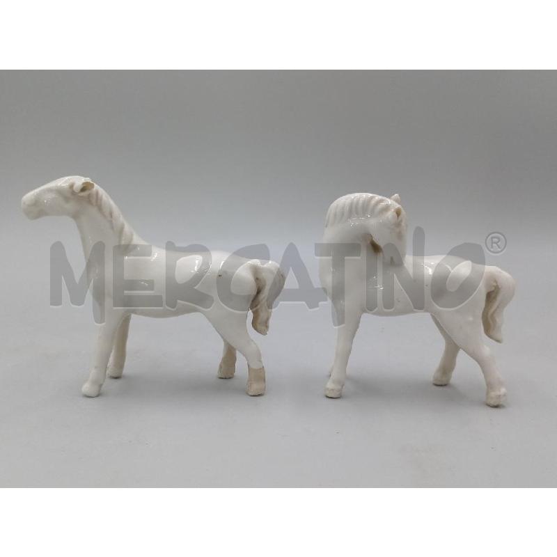 STATUETTE CERAMICA COPPIA CAVALLINI BIANCHI  | Mercatino dell'Usato Moncalieri bengasi 1