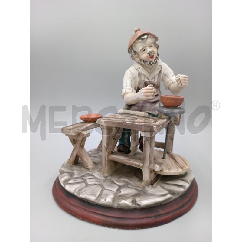 STATUINA  CERAMICA ARTIGIANO VASELLAME CM 25 INCOLLATA | Mercatino dell'Usato Moncalieri bengasi 1