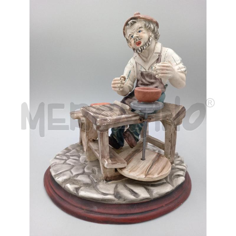 STATUINA  CERAMICA ARTIGIANO VASELLAME CM 25 INCOLLATA | Mercatino dell'Usato Moncalieri bengasi 4