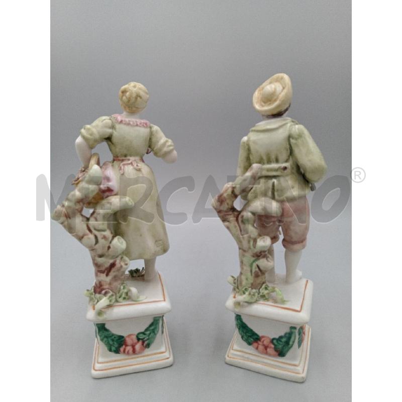 STATUINE COPPIA CERAMICA SU PIEDISTALLO | Mercatino dell'Usato Moncalieri bengasi 2
