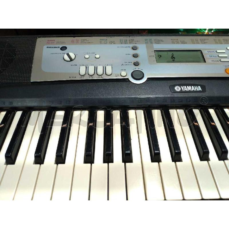 TASTIERA MUSICALE YAMAHA PSR E203 CON ALIMENTATORE FUNZIONANTE | Mercatino dell'Usato Moncalieri bengasi 2