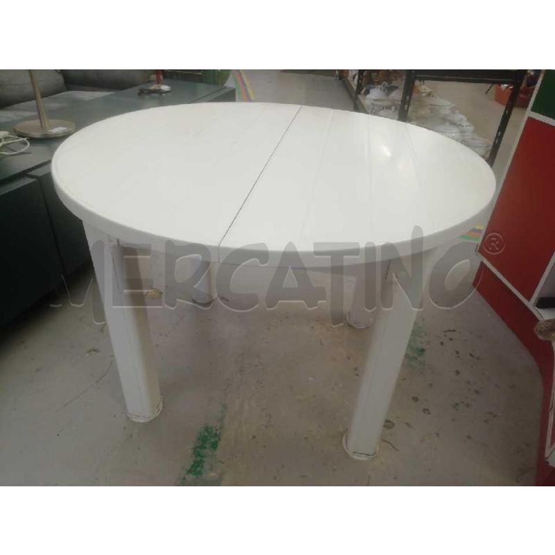 TAVOLINO GIARDINO TONDO PLASTICA BIANCA ALLUNGABILE | Mercatino dell'Usato Moncalieri bengasi 2