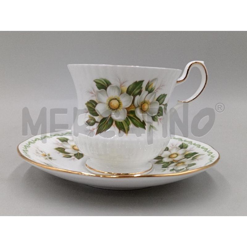 TAZZA PORCELLANA QUEEN'S MESE DICEMBRE DECORO FIORI  | Mercatino dell'Usato Moncalieri bengasi 1