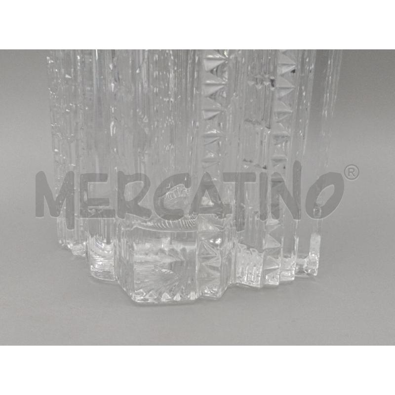 VASO CRISTALLO MOLATO PORTA FIORI FORMA PARTICOLARE | Mercatino dell'Usato Moncalieri bengasi 3