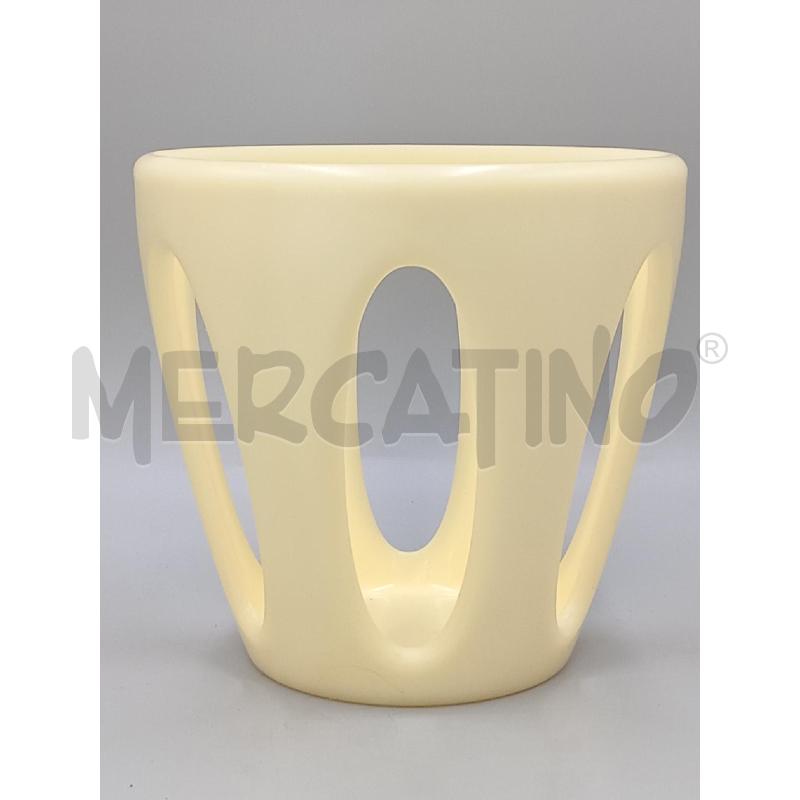 VASO PLASTICA DESIGN GUZZINI AGRUMIERA GIALLA  | Mercatino dell'Usato Moncalieri bengasi 1