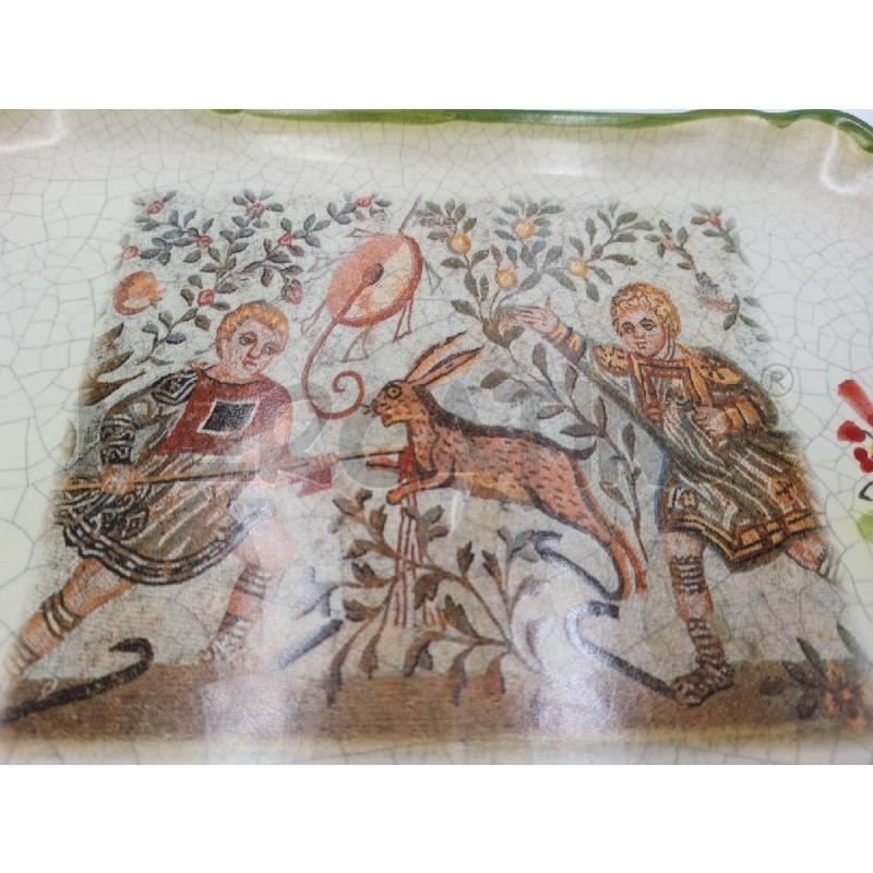 VASSOIO CERAMICA VILLA ROMANA DI PIAZZA ARMERINA | Mercatino dell'Usato Moncalieri bengasi 2