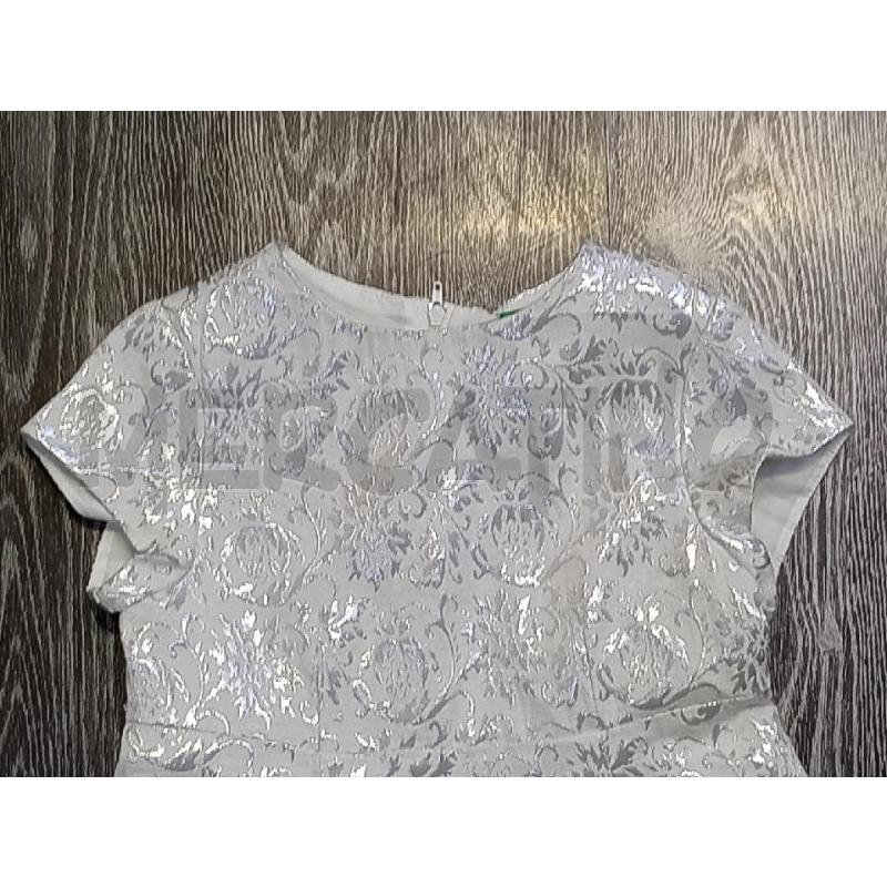 VESTITO BAMBINA BENETTON BIANCO LUCIDO | Mercatino dell'Usato Moncalieri bengasi 3