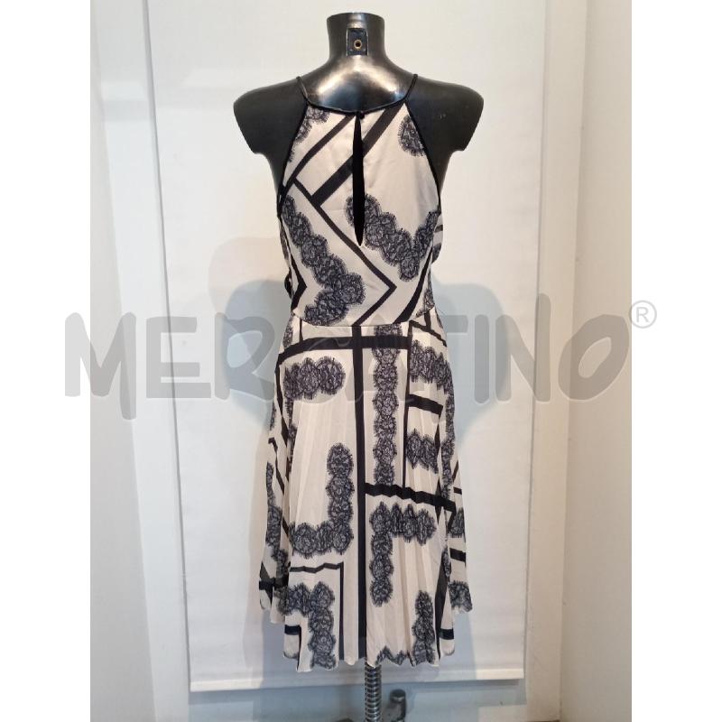 VESTITO DONNA RINASCIMENTO NERO BEIGE CON SPILLA ROSA NERA | Mercatino dell'Usato Moncalieri bengasi 2