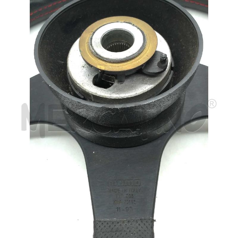 VOLANTE 3 RAZZE MOMO MADE IN ITALY D35 RIVESTIMENTO IN PELLE | Mercatino dell'Usato Moncalieri bengasi 4