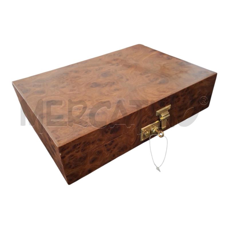 CASSETTA 23X33X8 RADICA | Mercatino dell'Usato Frossasco 1