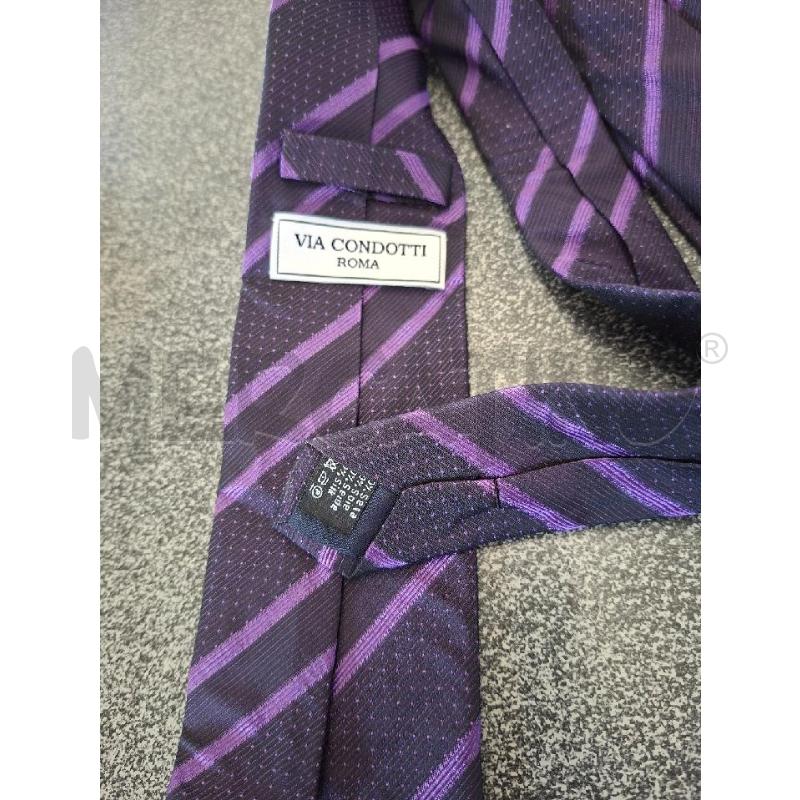 CRAVATTA FANT VIOLA VIA CONDOTTI ROMA | Mercatino dell'Usato Frossasco 3