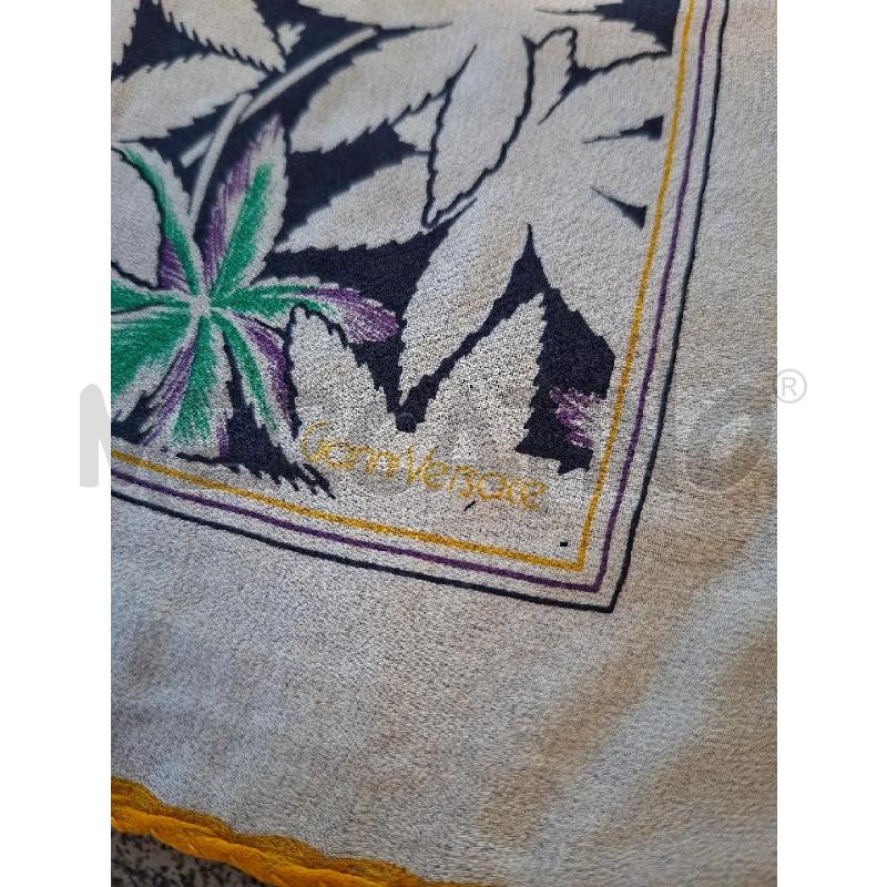FOULARD/POCHETTE GIANNI VERSACE CANNABIS PRINT 100%SETA 40X40 MADE IN ITALY | Mercatino dell'Usato Frossasco 2