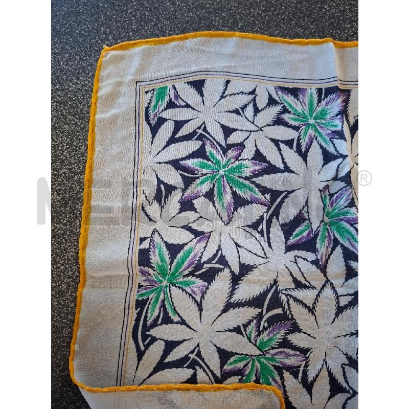 FOULARD/POCHETTE GIANNI VERSACE CANNABIS PRINT 100%SETA 40X40 MADE IN ITALY | Mercatino dell'Usato Frossasco 5