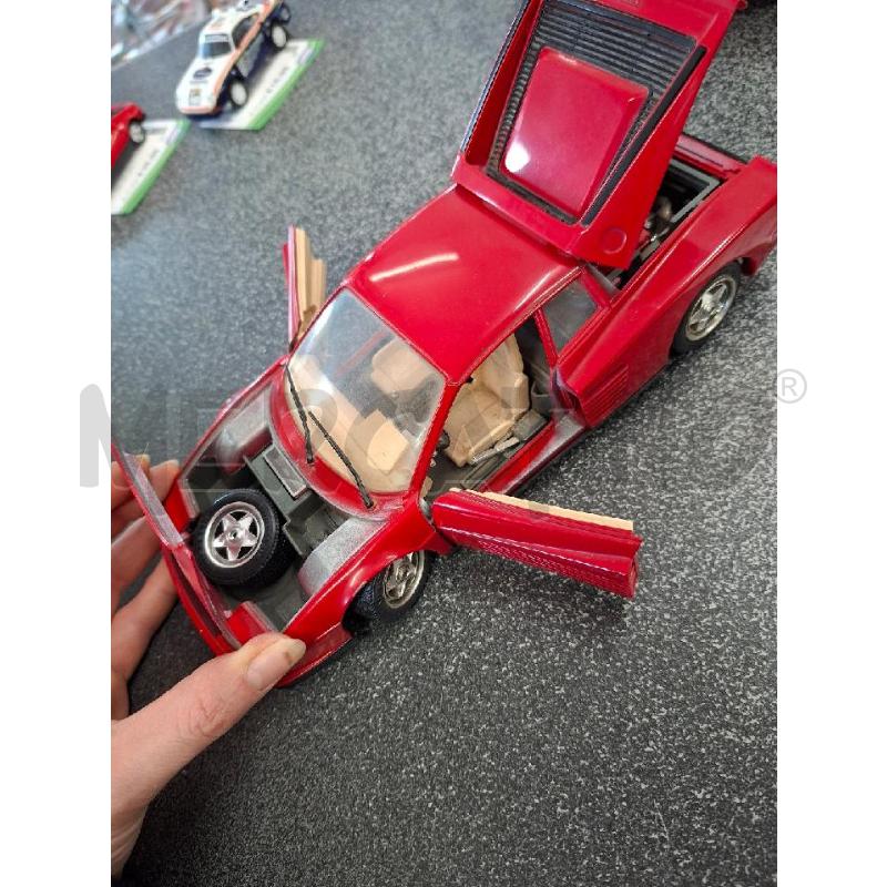 MODELLINO AUTO FERRARI TESTAROSSA BURAGO 1/18 | Mercatino dell'Usato Frossasco 3