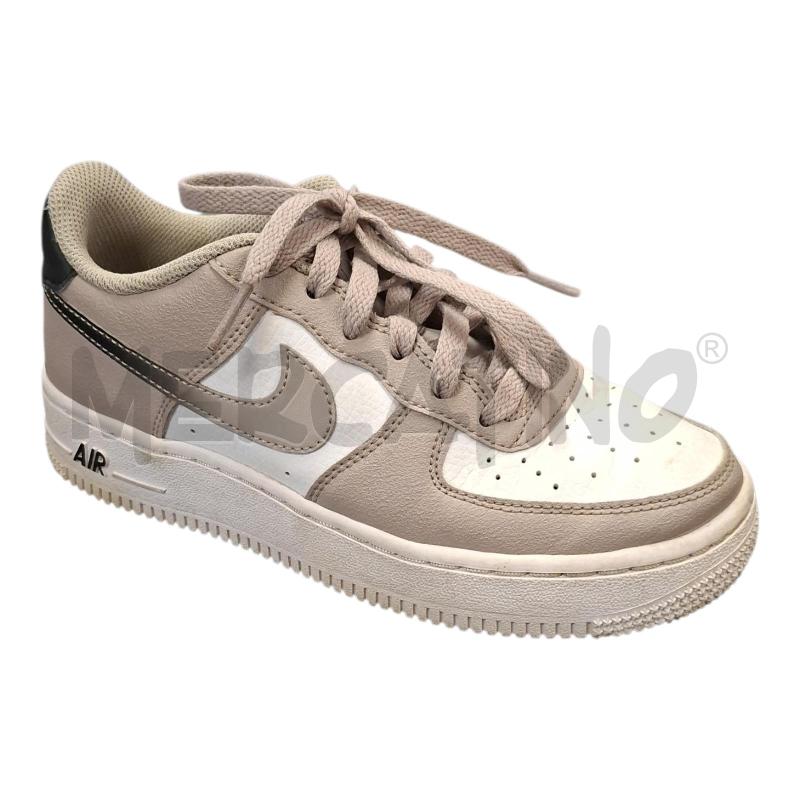 SCARPE NIKE LACCI BCO GRI N.35.5 | Mercatino dell'Usato Frossasco 1