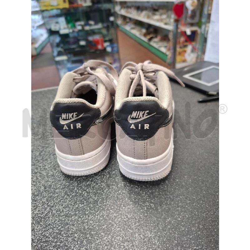 SCARPE NIKE LACCI BCO GRI N.35.5 | Mercatino dell'Usato Frossasco 3