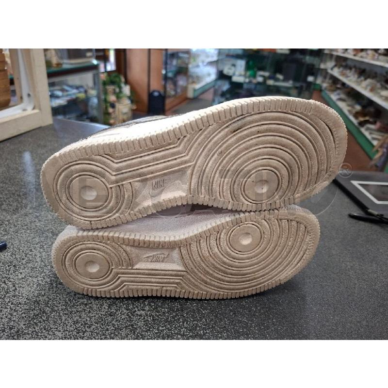 SCARPE NIKE LACCI BCO GRI N.35.5 | Mercatino dell'Usato Frossasco 4