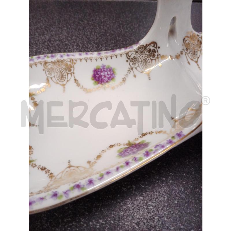 VASSOIO C/MANICO CER BCA FIORI VIOLA SCHWARZAMBURG | Mercatino dell'Usato Frossasco 2