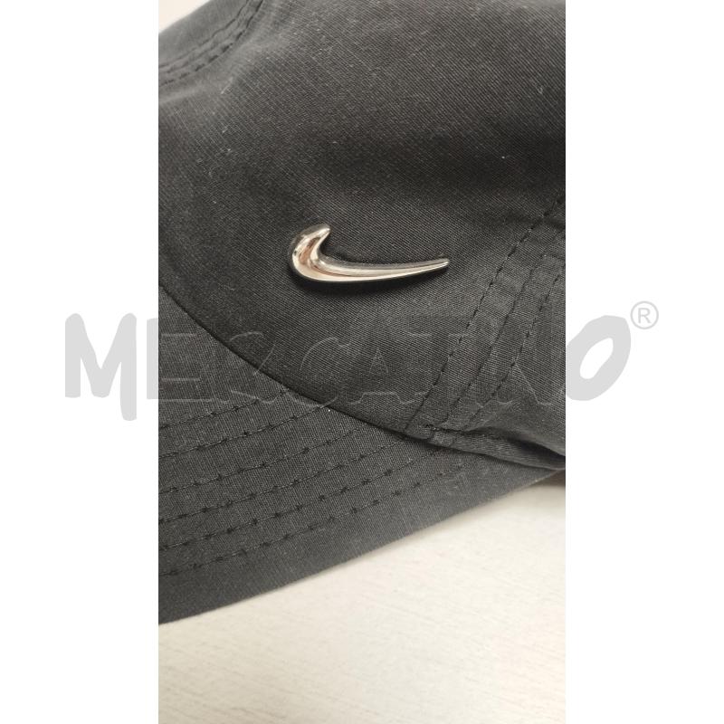 CAPPELLO NIKE VISIERA NERO | Mercatino dell'Usato Torino via ceresole 3