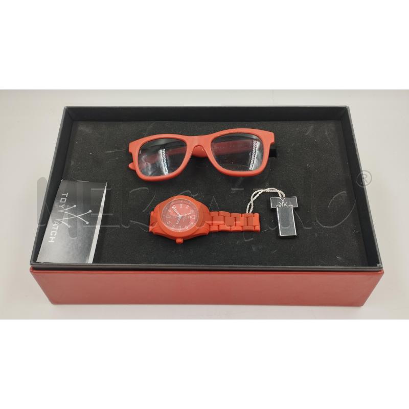 COFANETTO OROLOGIO  OCCHIALI TOYWHATCH ROSSO | Mercatino dell'Usato Torino via ceresole 1