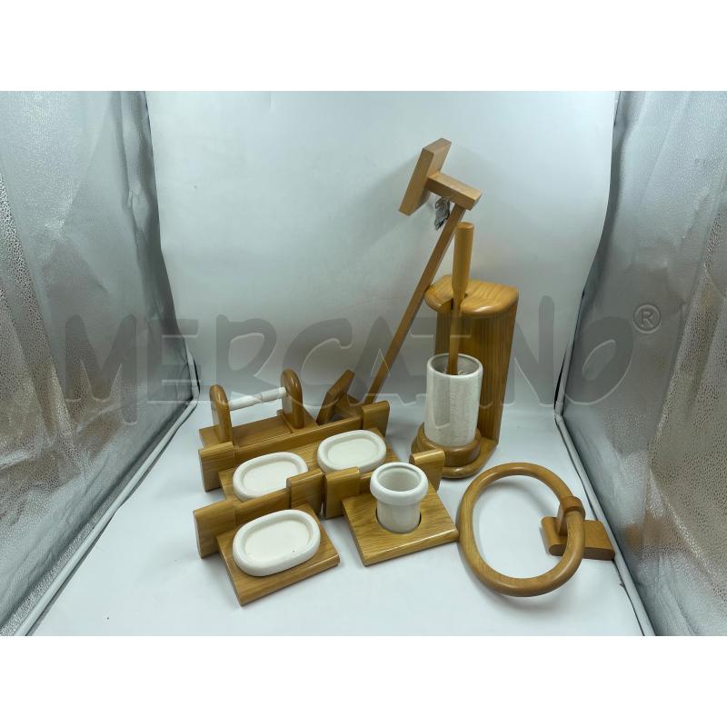 KIT BAGNO COMPLETO FRASSINO E CERAMICA | Mercatino dell'Usato Torino via ceresole 2