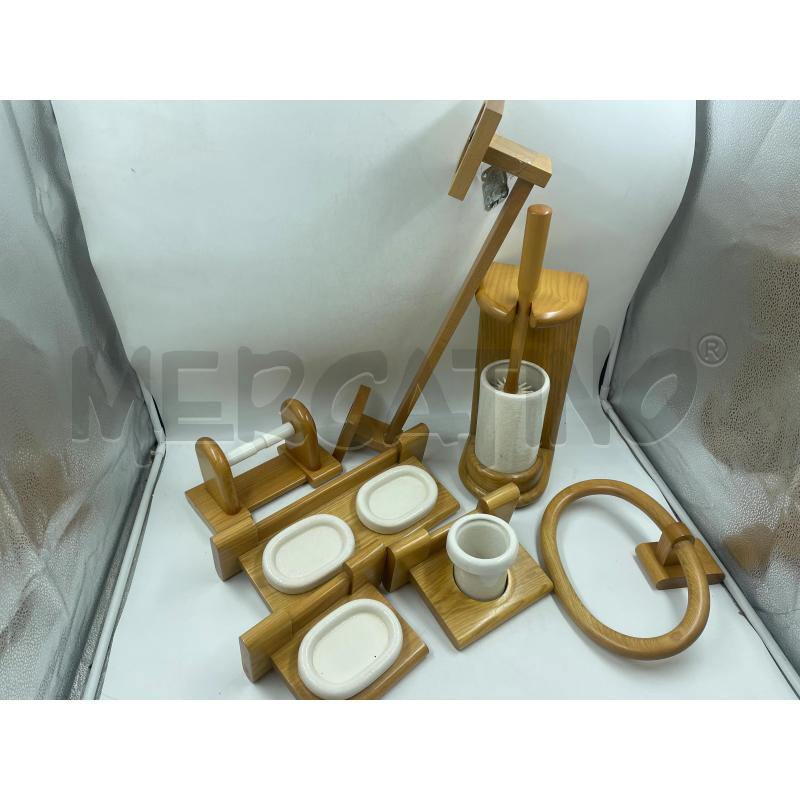 KIT BAGNO COMPLETO FRASSINO E CERAMICA | Mercatino dell'Usato Torino via ceresole 4