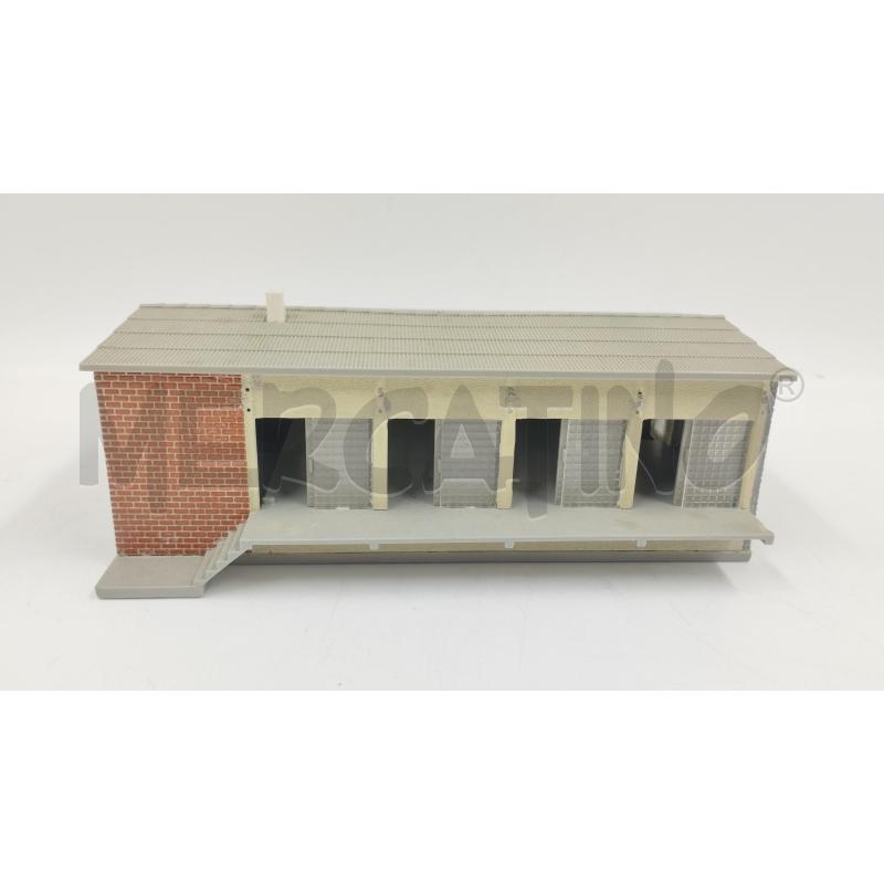 MODELLINO MINIATURA MAGAZZINO IN PLASTICA 15X8X5 | Mercatino dell'Usato Torino via ceresole 1