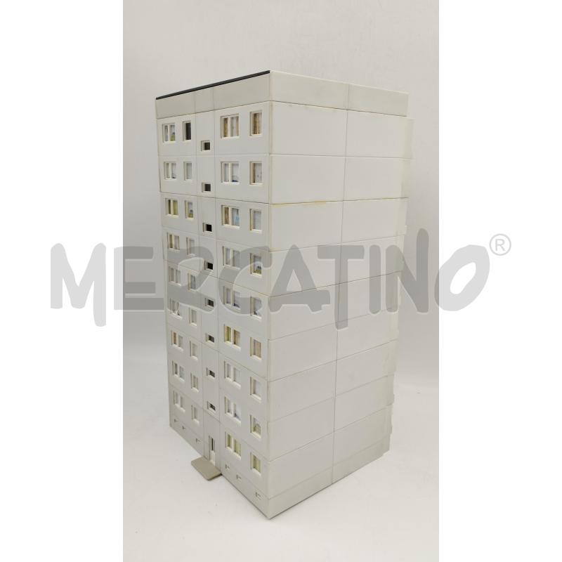 MODELLINO MINIATURA PALAZZINA ALTA | Mercatino dell'Usato Torino via ceresole 3
