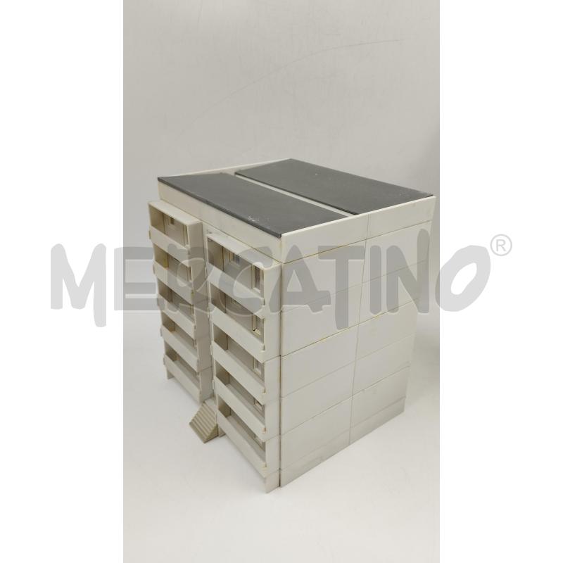 MODELLINO MINIATURA PALAZZINA BASSA | Mercatino dell'Usato Torino via ceresole 3