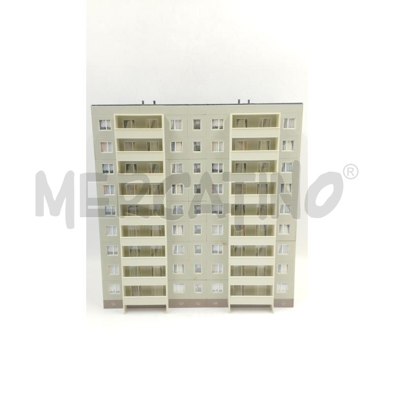 MODELLINO MINIATURA PALAZZINA GRIGIA GRANDE | Mercatino dell'Usato Torino via ceresole 2