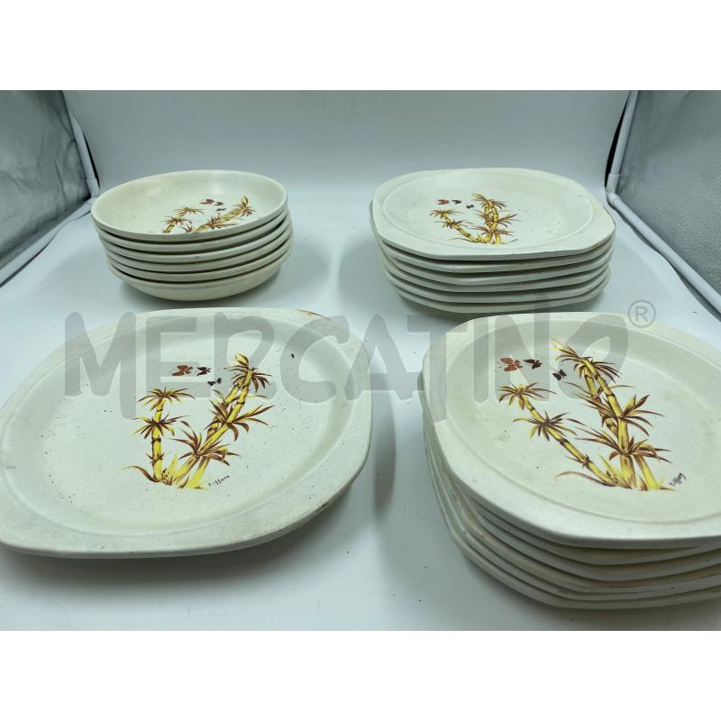 SERVIZIO PIATTI CERAMICHE TIFFANY BAMBOO E FARFALLE | Mercatino dell'Usato Torino via ceresole 3