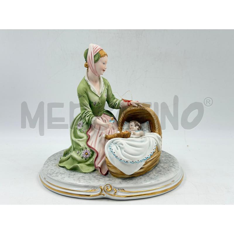 STATUA CAPODIMONTE MAMMA CON BAMBINO  | Mercatino dell'Usato Torino via ceresole 1