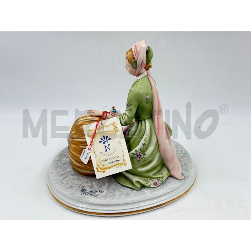 STATUA CAPODIMONTE MAMMA CON BAMBINO  | Mercatino dell'Usato Torino via ceresole 4