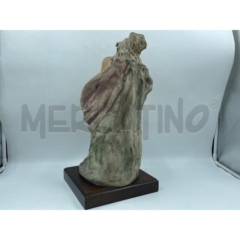 STATUA DONNA CON BAMBINO IN TERRACOTTA F.TA NICO VENZO | Mercatino dell'Usato Torino via ceresole 4