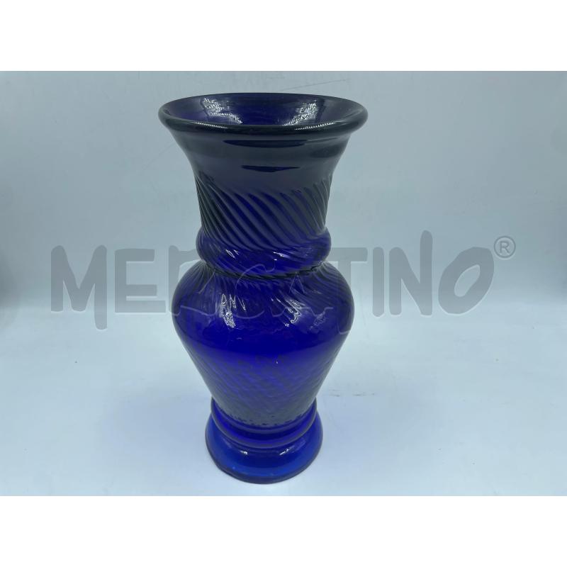 VASETTO BLU IN VETRO 30CM | Mercatino dell'Usato Torino via ceresole 5