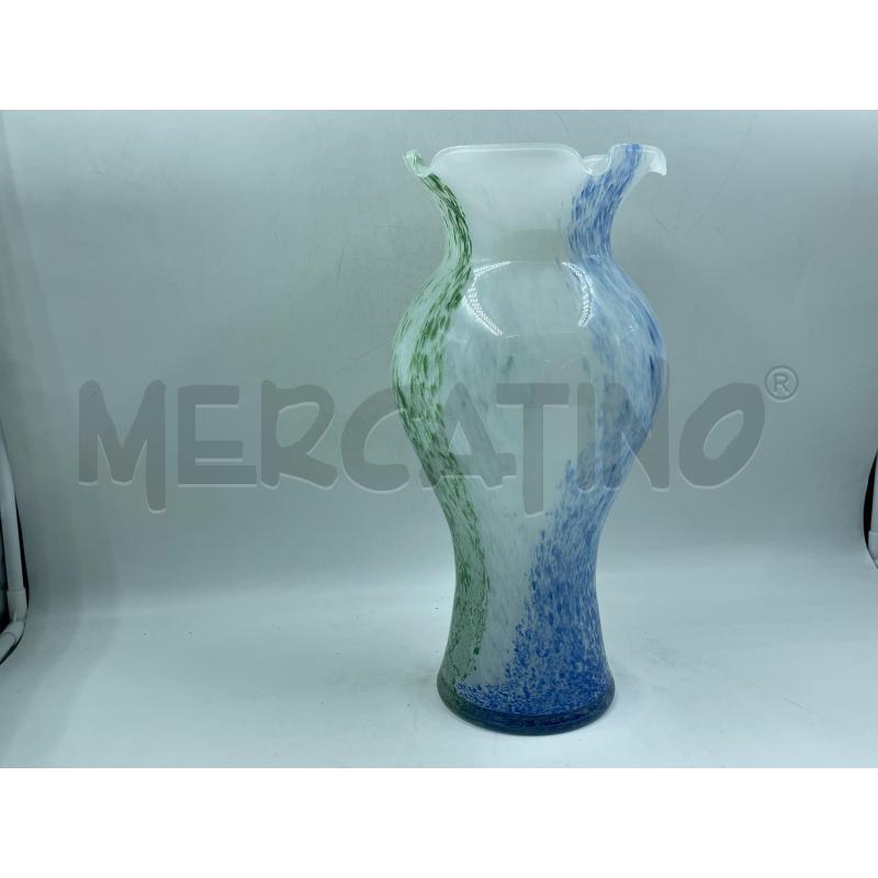 VASO IN VETRO BIANCO BLU VERDE SFUMATO | Mercatino dell'Usato Torino via ceresole 2