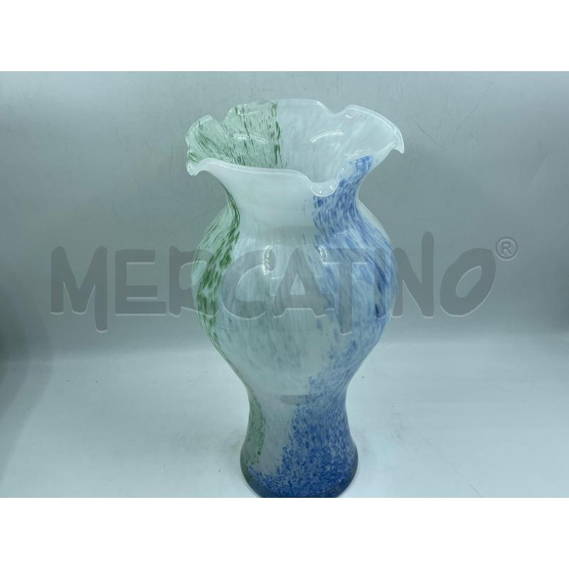 VASO IN VETRO BIANCO BLU VERDE SFUMATO | Mercatino dell'Usato Torino via ceresole 4