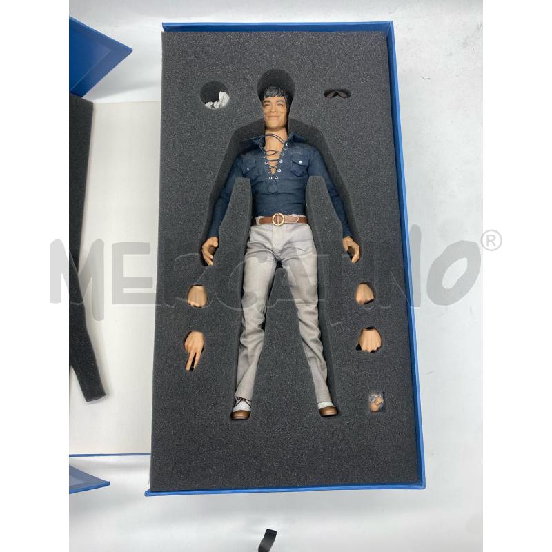 ACTION FIGURE HOT TOYS BRUCE LEE IN CASUAL WEAR  | Mercatino dell'Usato Torino c.so traiano 3