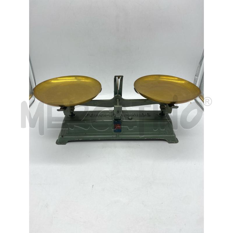 BILANCIA ANTICA K&F BASE METALLO VERDE | Mercatino dell'Usato Torino c.so traiano 1